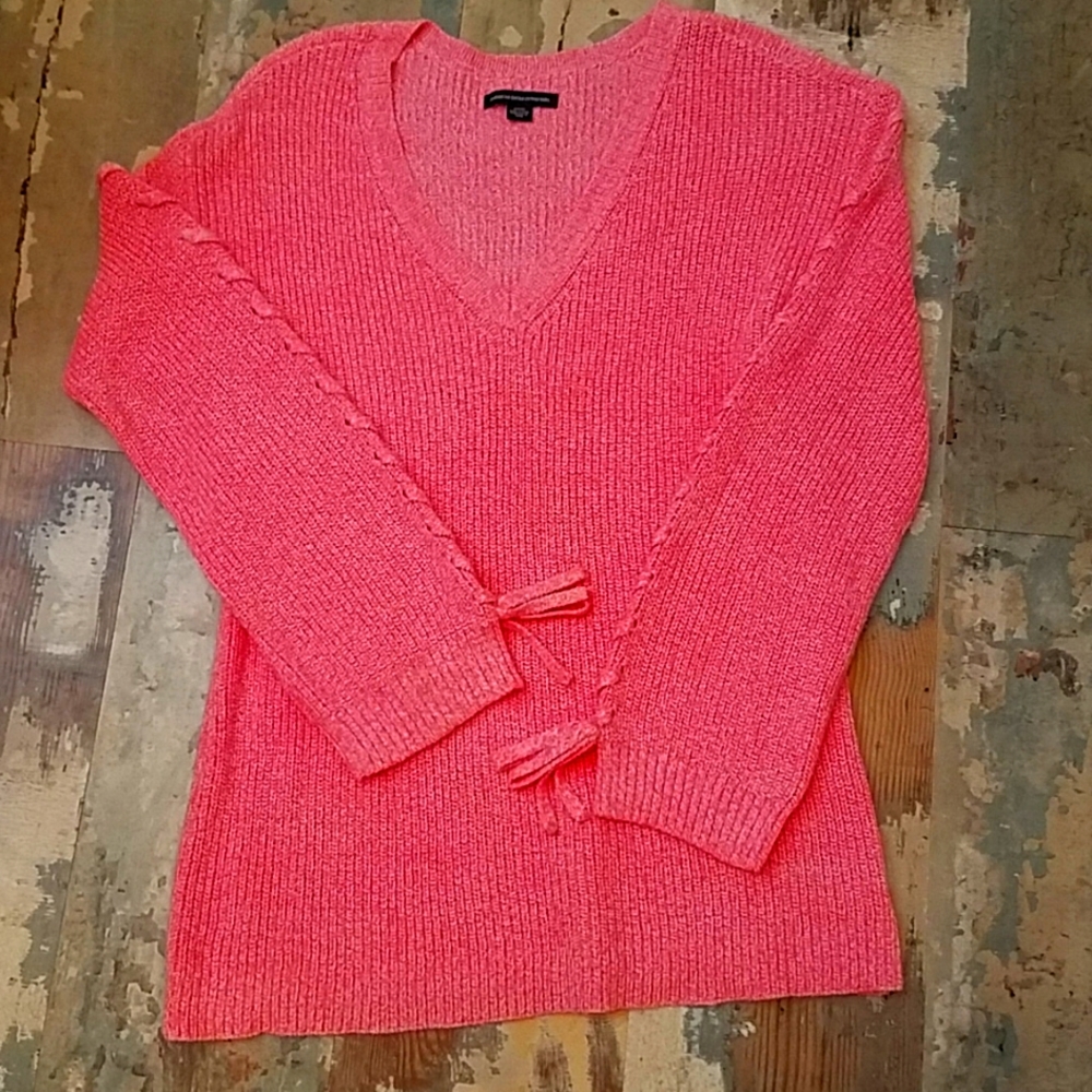 Women's pink American Eagle sweater size small